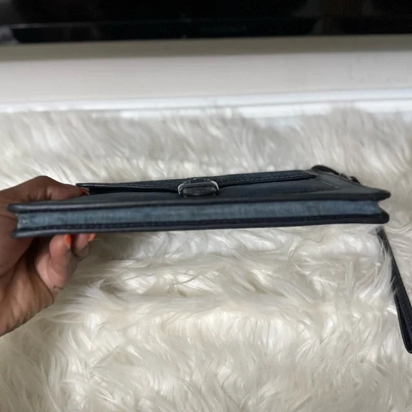 Michael Kor Wristlet - Picture 5 of 8